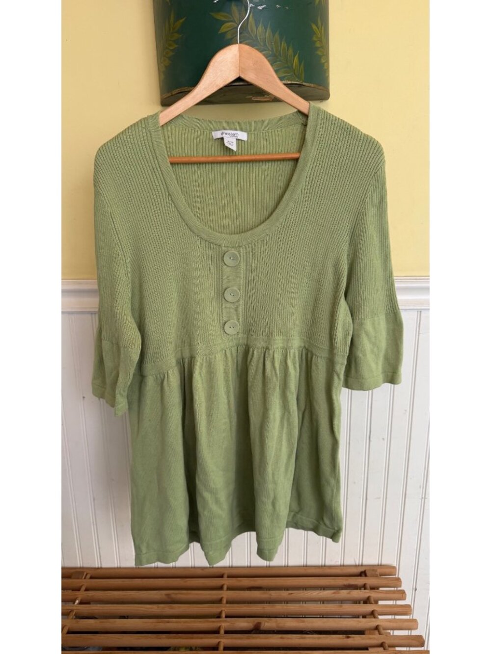 Dressbarn Woman Green Knit Babydoll Top Size 14/16 Short Sleeve Button Detail